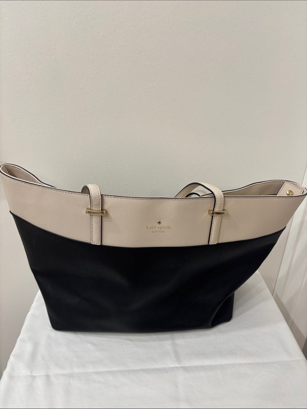 Kate Spade Black and Cream Two-Tone Tote
